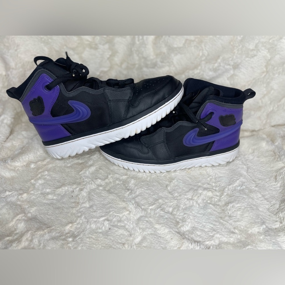 Air Jordan 1 React size 10 - Picture 2 of 5